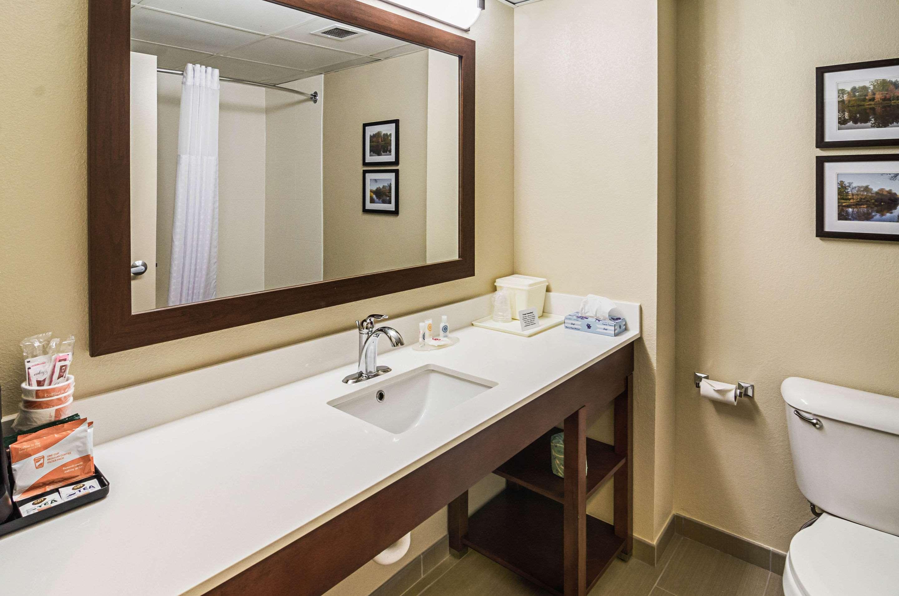 Comfort Inn & Suites Oxford South Bagian luar foto