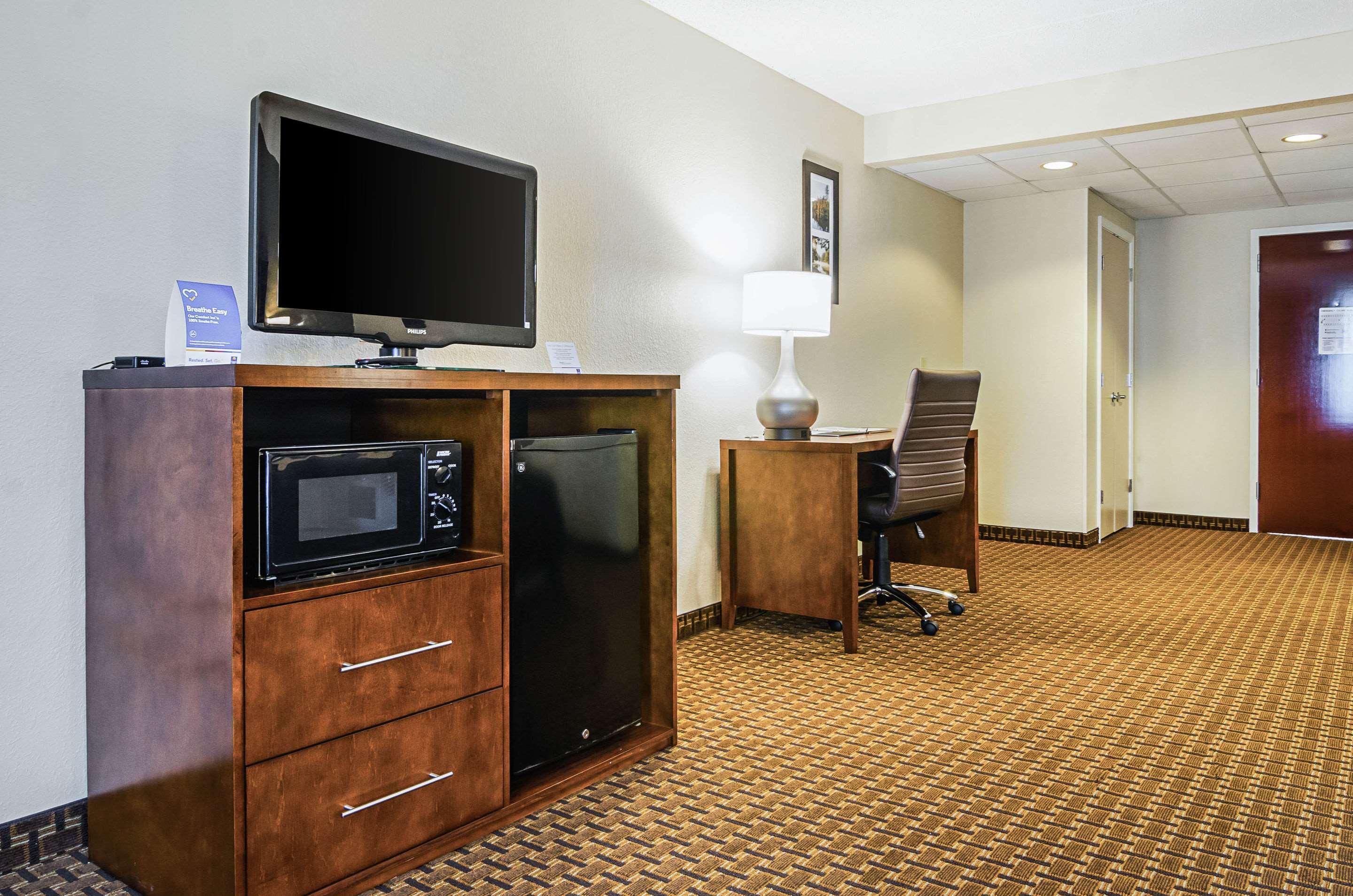 Comfort Inn & Suites Oxford South Bagian luar foto