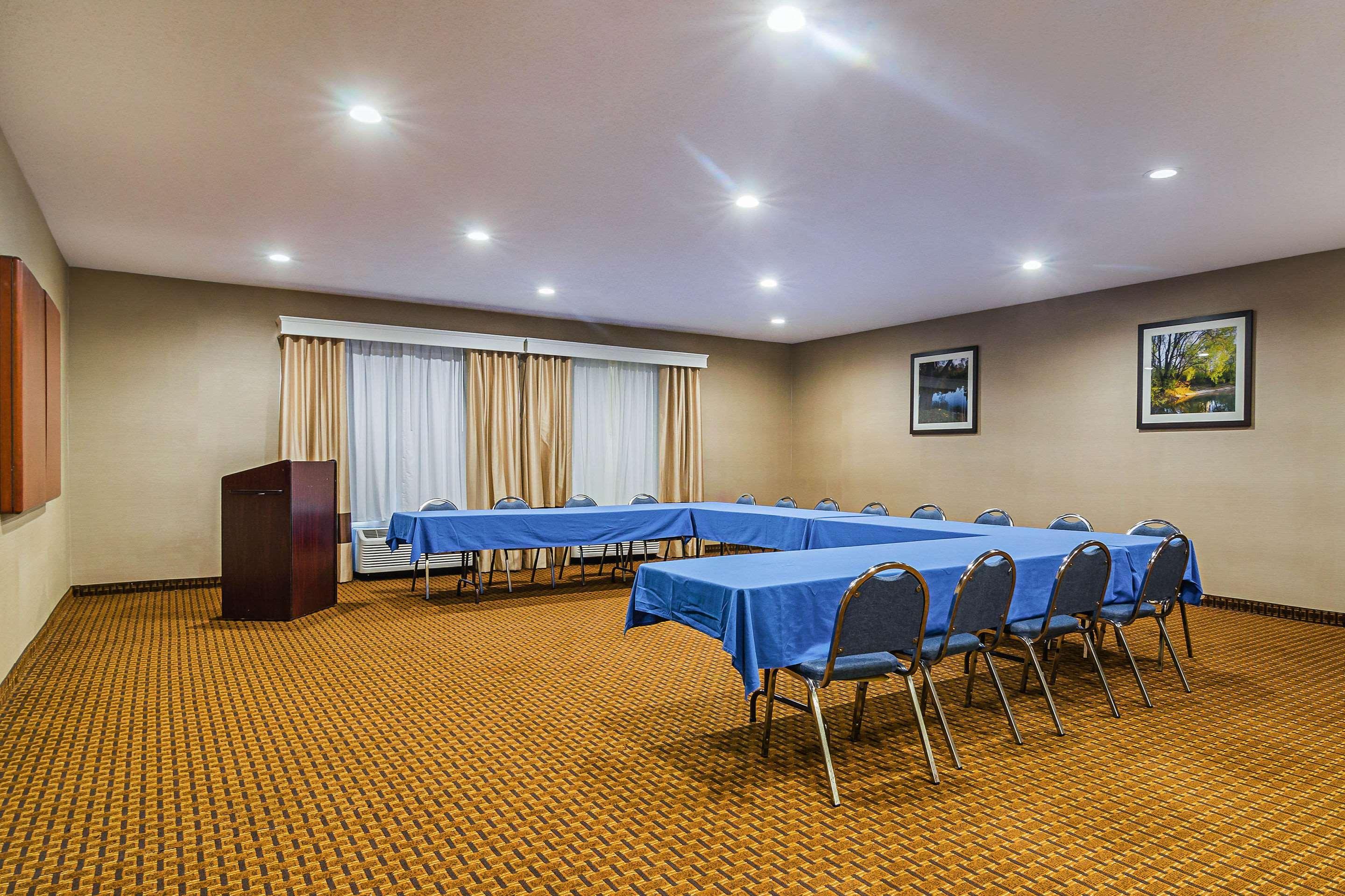 Comfort Inn & Suites Oxford South Bagian luar foto
