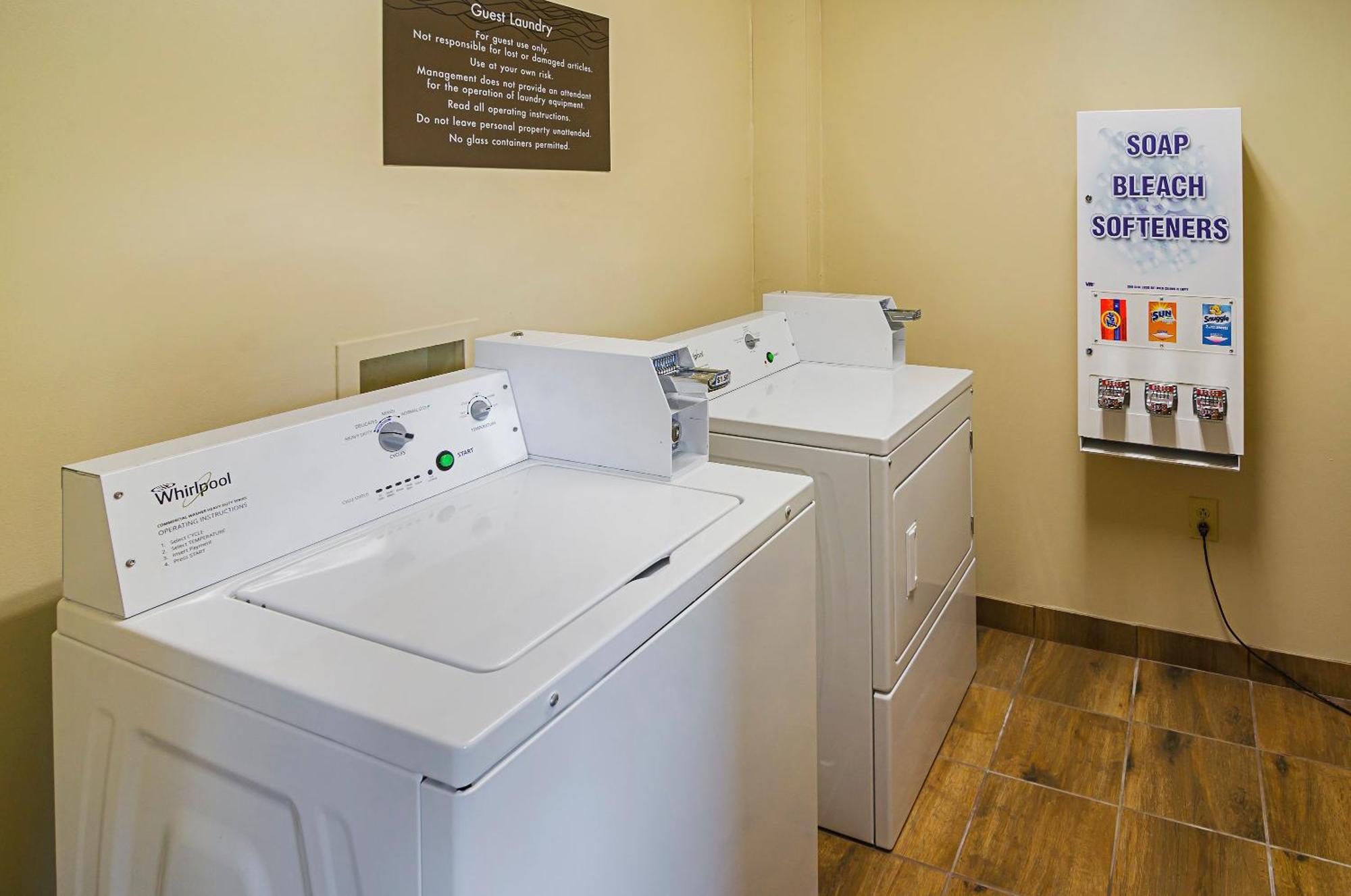 Comfort Inn & Suites Oxford South Bagian luar foto